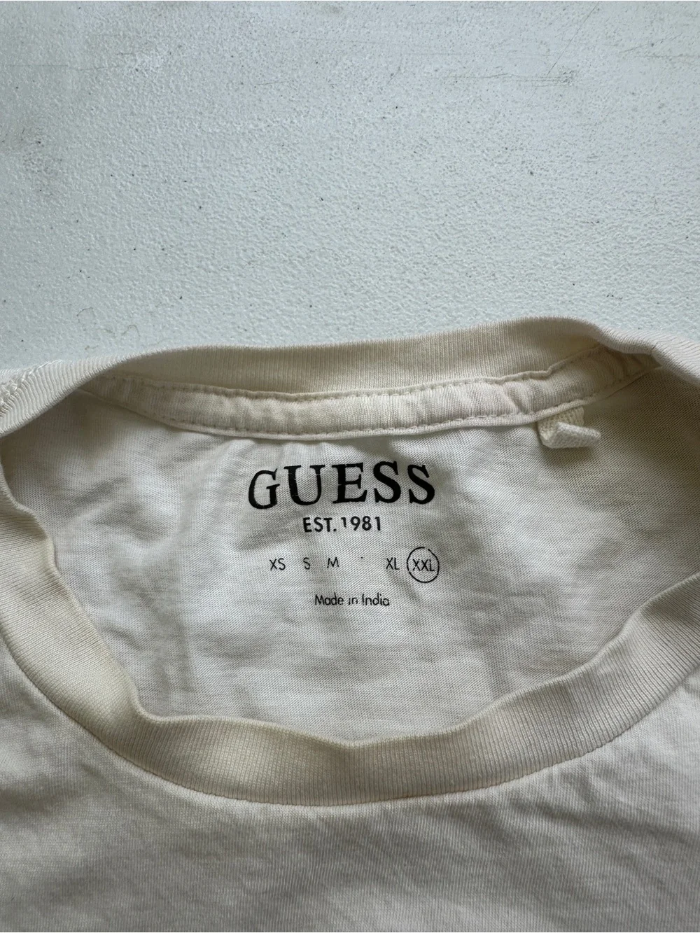 GUESS Men’s XXL Graphic T-Shirt White Floral Logo Tee - Picture 6 of 9